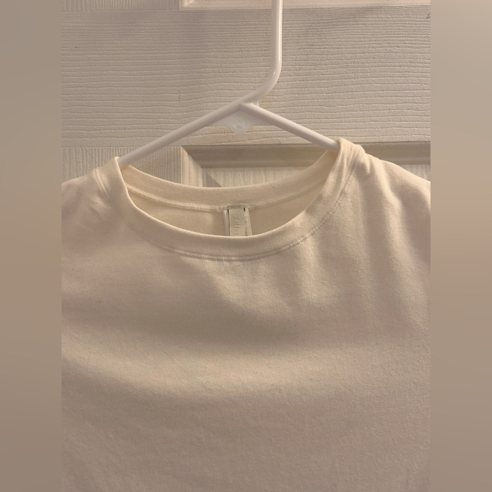 SKIMS Cotton Jersey Crew Neck Short Sleeve T-Shirt in Bone size medium - Picture 7 of 10